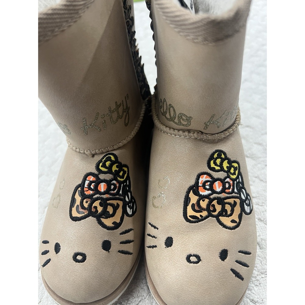 Hello Kitty Sanrio kids faux fur boots size 11 - Picture 5 of 8